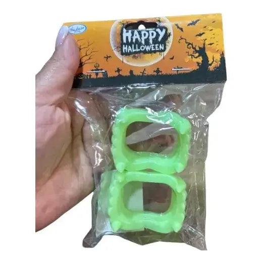 Pack Dientes Vampiro Plástico Fluor X 12 Unidades