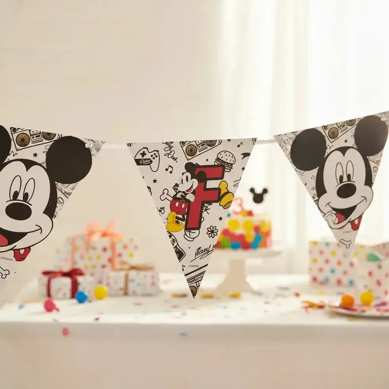 Guirnalda Decoración Mickey Mouse Cotillón Activarte Blanco Y Negro Con Detalles Rojo Y Amarillo Mickey Mouse Blanco Negro Con Detalles Rojo Amarillo