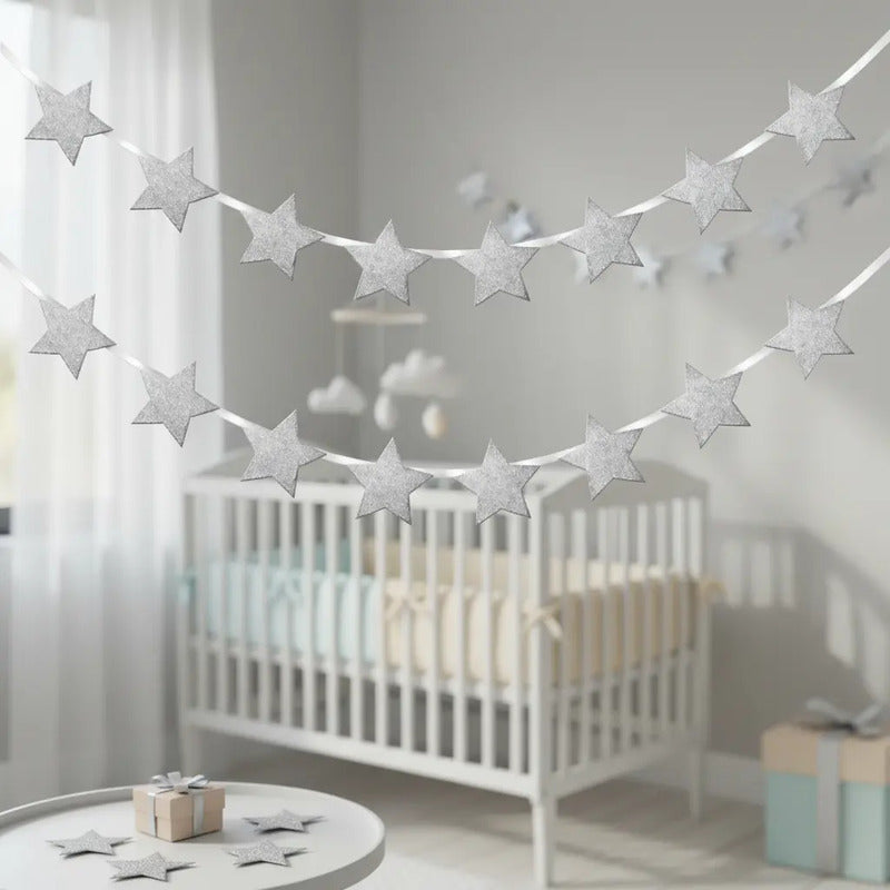 Guirnalda De Estrellas Plateadas Glittel Decorativa Plateado